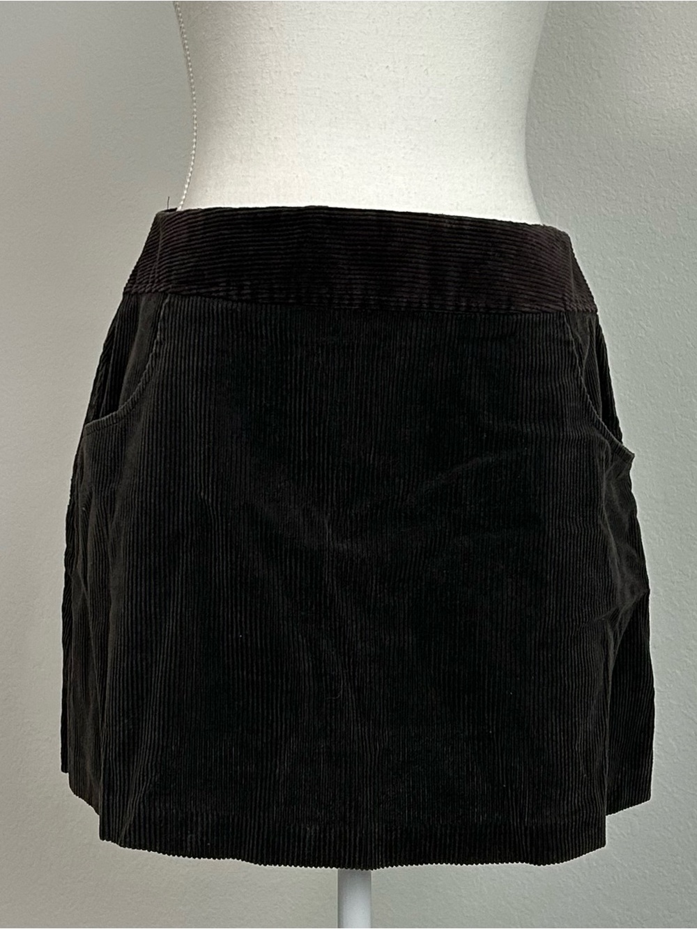 vintage 90’s corduroy brown mini skirt